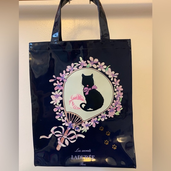 Rare Ladurée Paris Les Secrets Patent Navy Cat Large Tote Bag Hard to Find Print - Picture 7 of 15